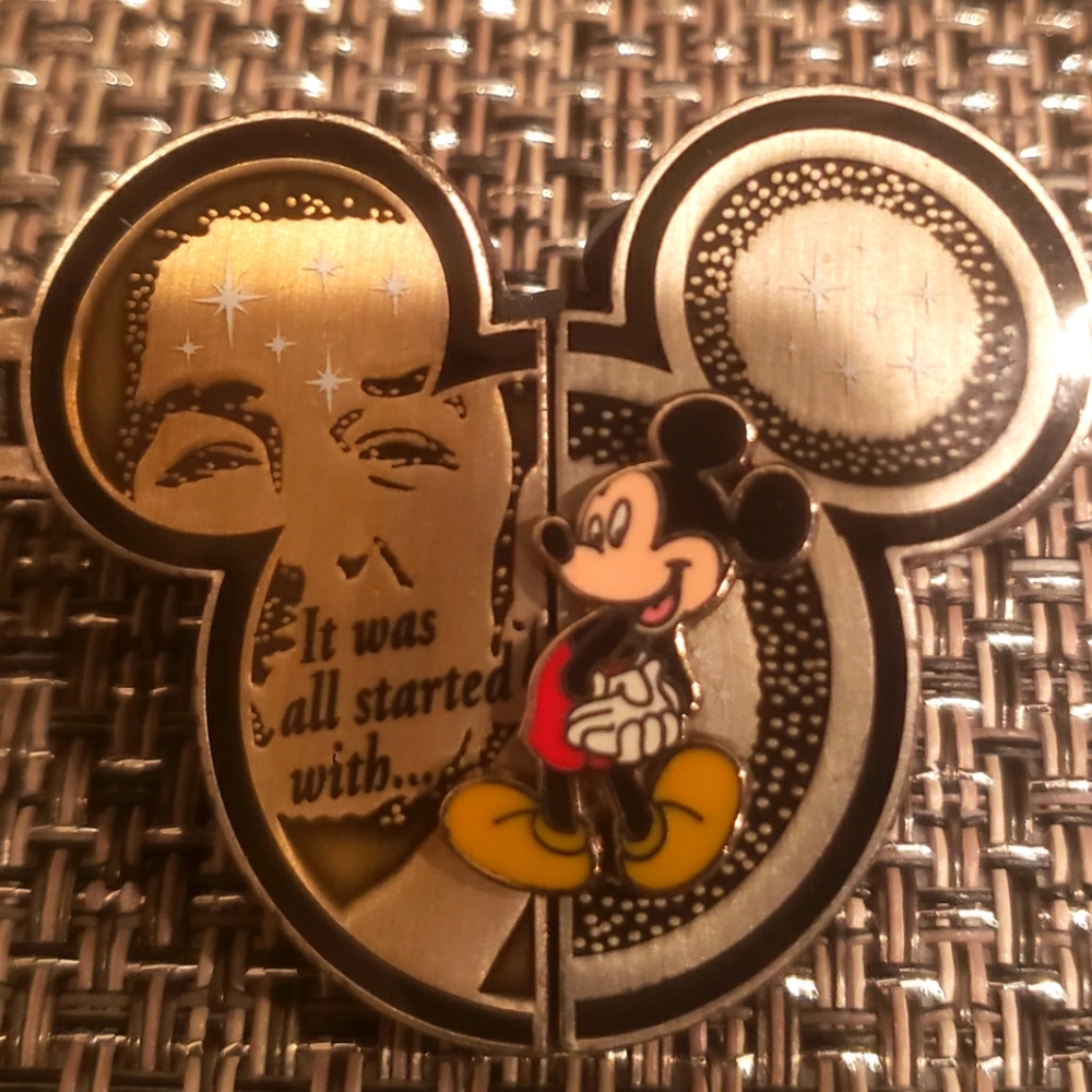 Disney Pin 46072 It Was All Started With Walt Mickey Steamboat Willie HINGED